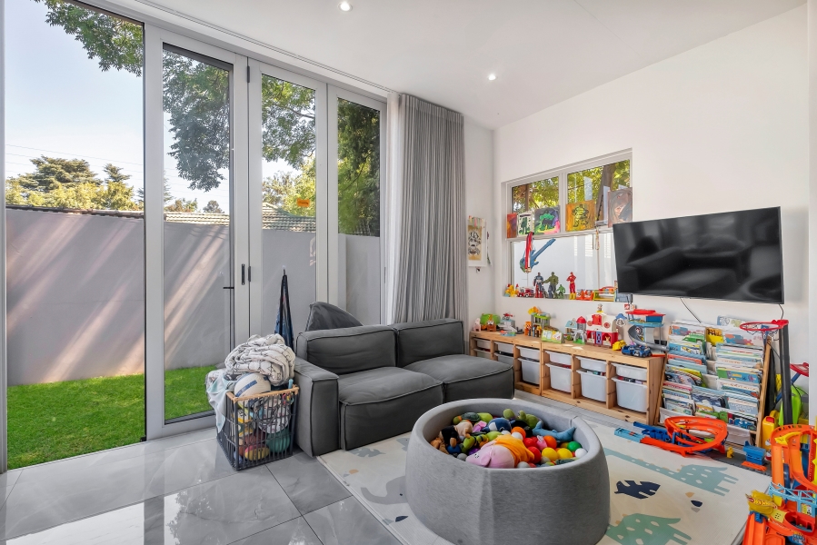 4 Bedroom Property for Sale in Morningside Manor Gauteng