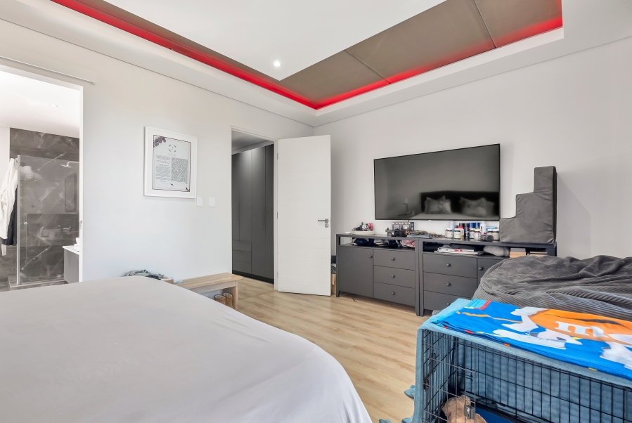 4 Bedroom Property for Sale in Morningside Manor Gauteng