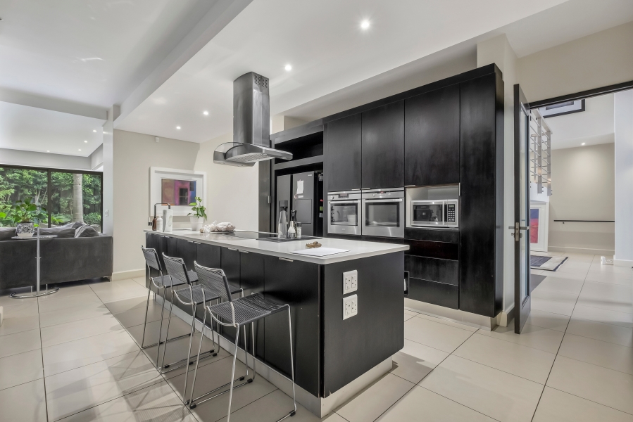 4 Bedroom Property for Sale in Atholl Gauteng