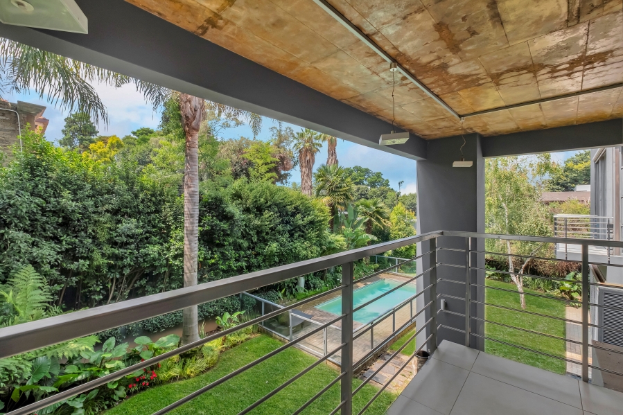 4 Bedroom Property for Sale in Atholl Gauteng