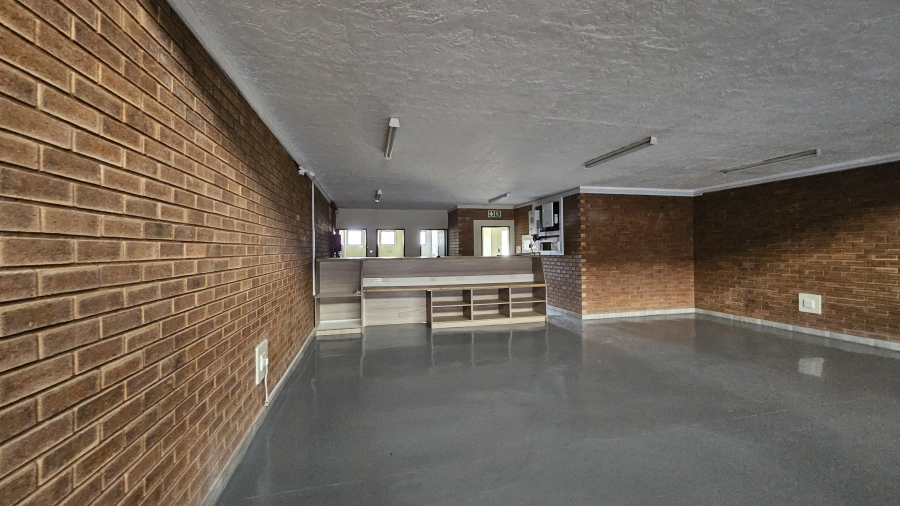 To Let commercial Property for Rent in Hennopspark Gauteng