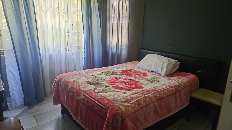4 Bedroom Property for Sale in Glen Marais Gauteng