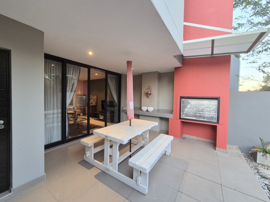 To Let 1 Bedroom Property for Rent in Lombardy Estate Gauteng