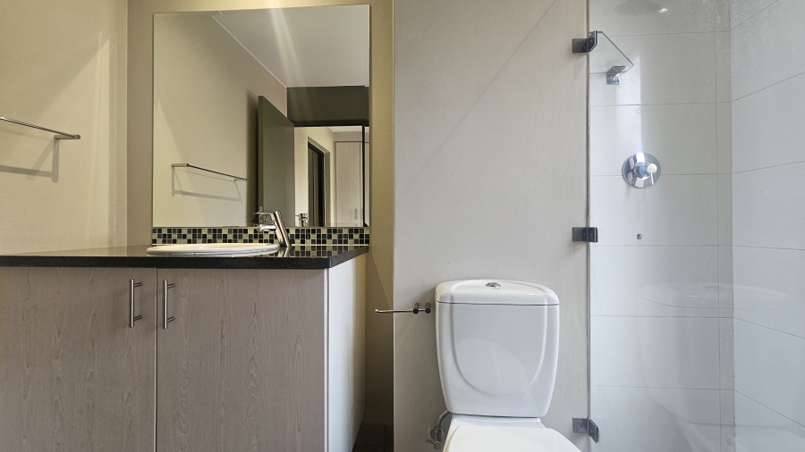 To Let 1 Bedroom Property for Rent in Lombardy Estate Gauteng