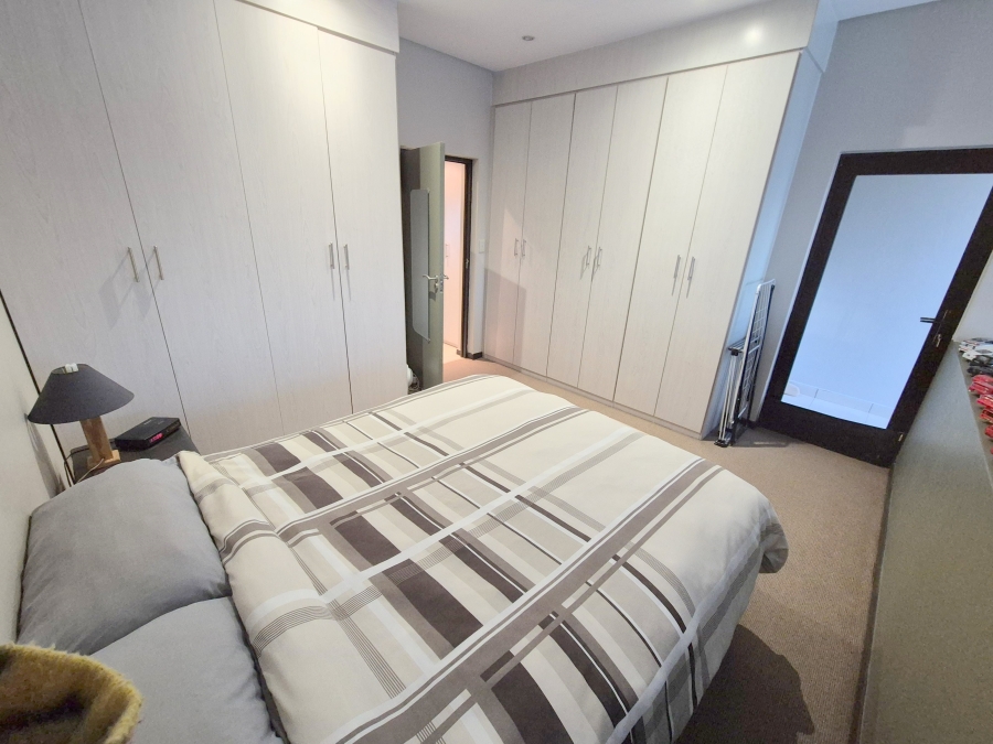 To Let 1 Bedroom Property for Rent in Lombardy Estate Gauteng