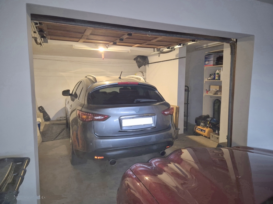 To Let 1 Bedroom Property for Rent in Lombardy Estate Gauteng