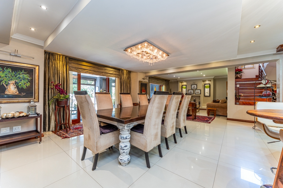 5 Bedroom Property for Sale in Featherbrooke Estate Gauteng