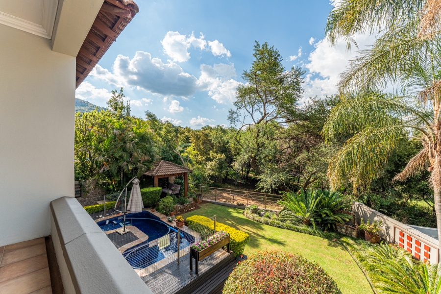 5 Bedroom Property for Sale in Featherbrooke Estate Gauteng