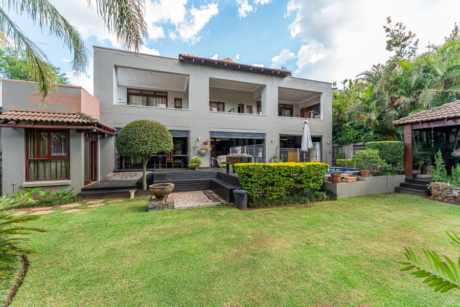 5 Bedroom Property for Sale in Featherbrooke Estate Gauteng
