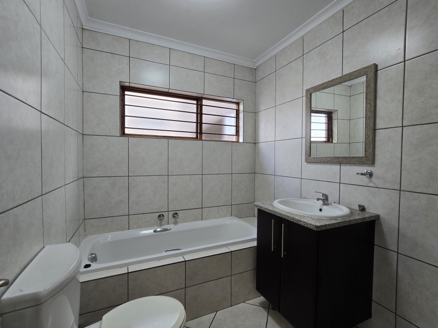 2 Bedroom Property for Sale in Meyersdal Gauteng