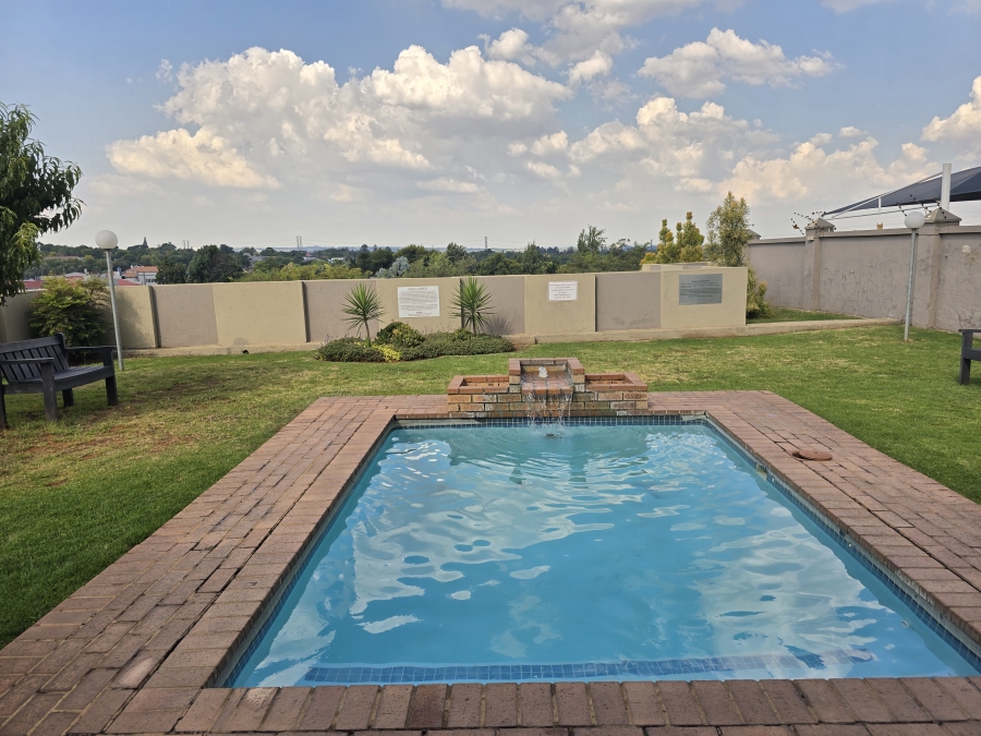 2 Bedroom Property for Sale in Meyersdal Gauteng