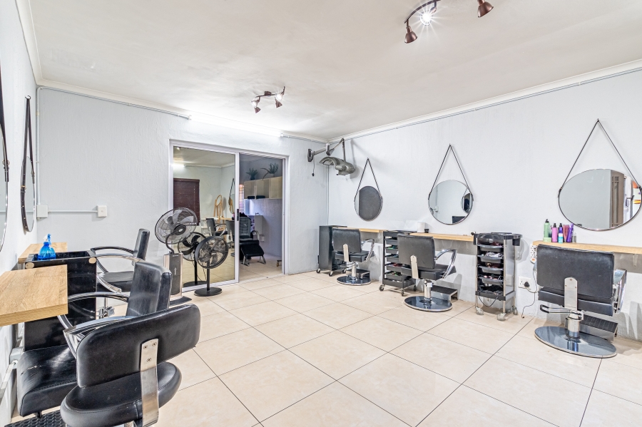 19 Bedroom Property for Sale in Fourways Gauteng