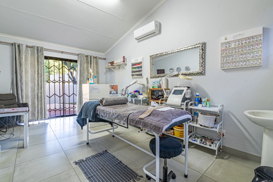 19 Bedroom Property for Sale in Fourways Gauteng