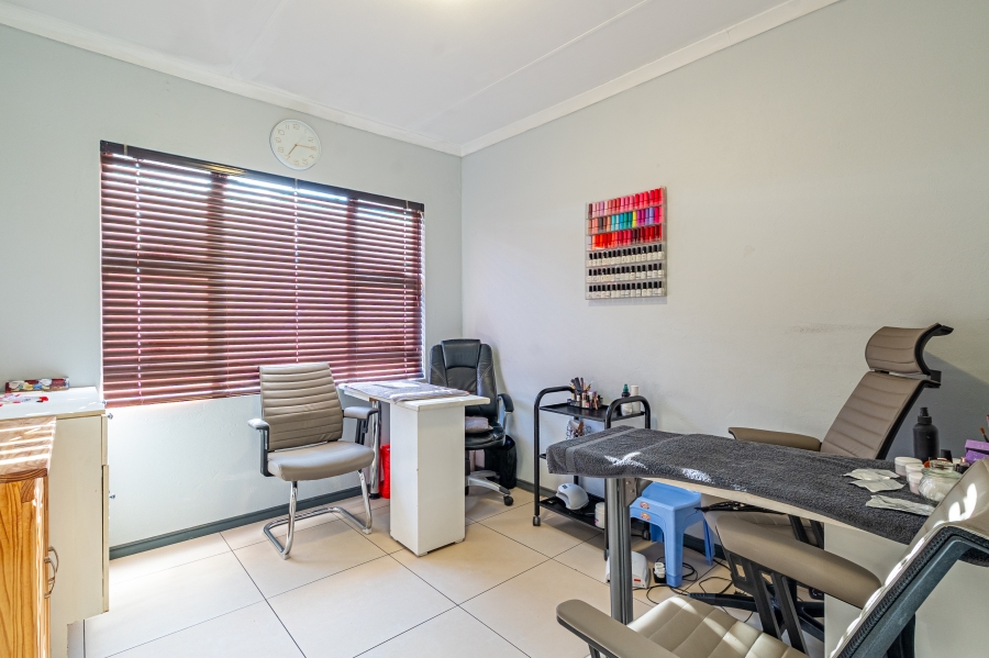 19 Bedroom Property for Sale in Fourways Gauteng