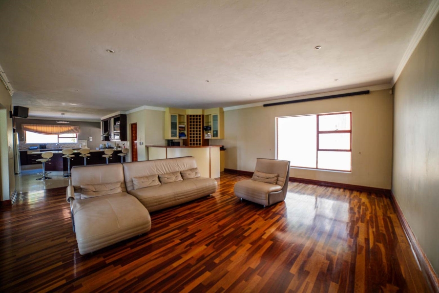 5 Bedroom Property for Sale in Carlswald North Estate Gauteng