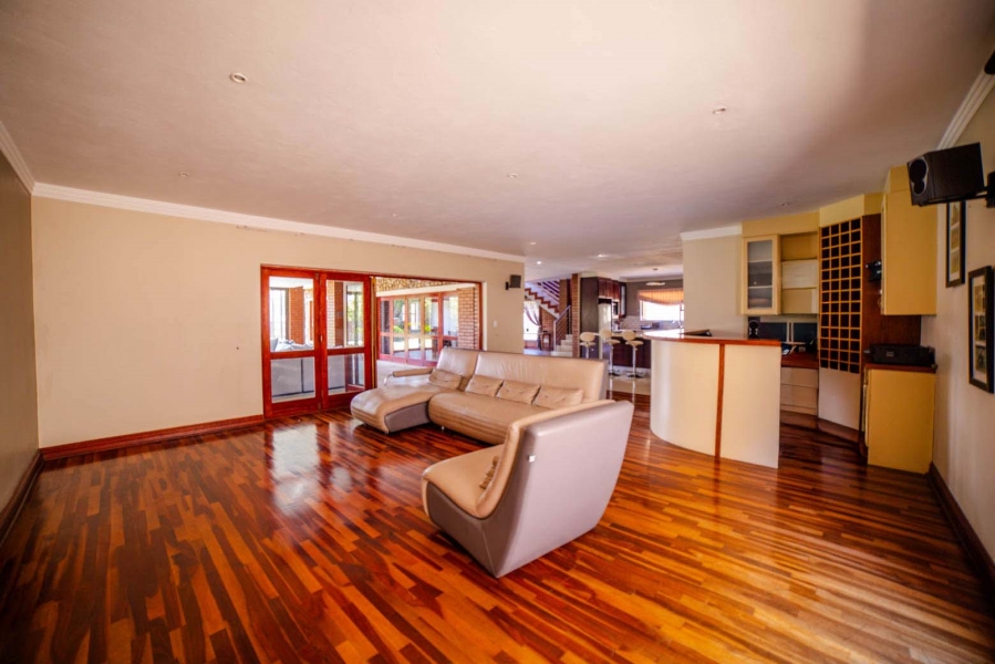 5 Bedroom Property for Sale in Carlswald North Estate Gauteng