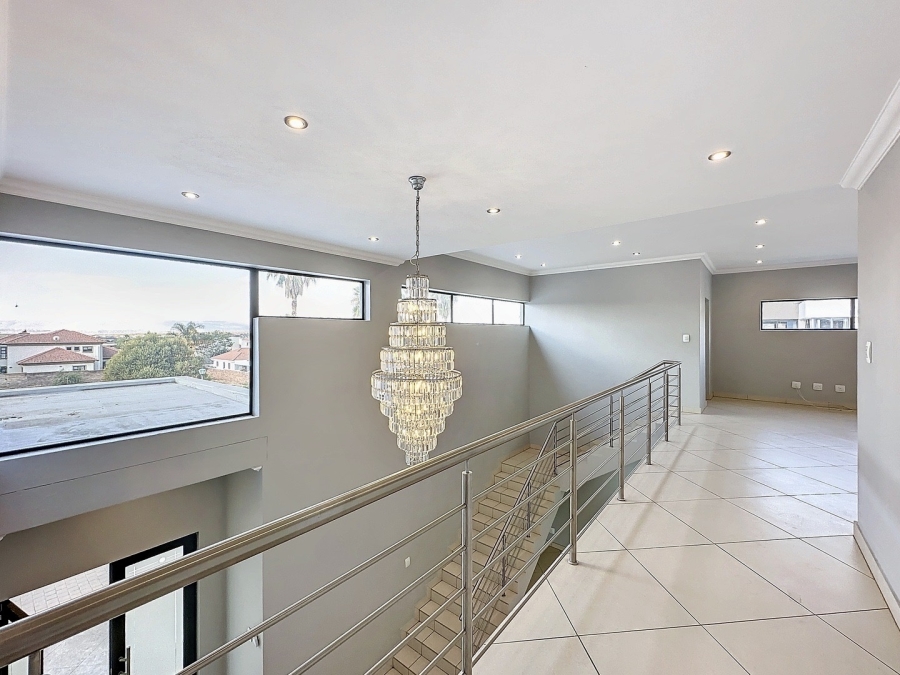 To Let 5 Bedroom Property for Rent in Silverwoods Country Estate Gauteng