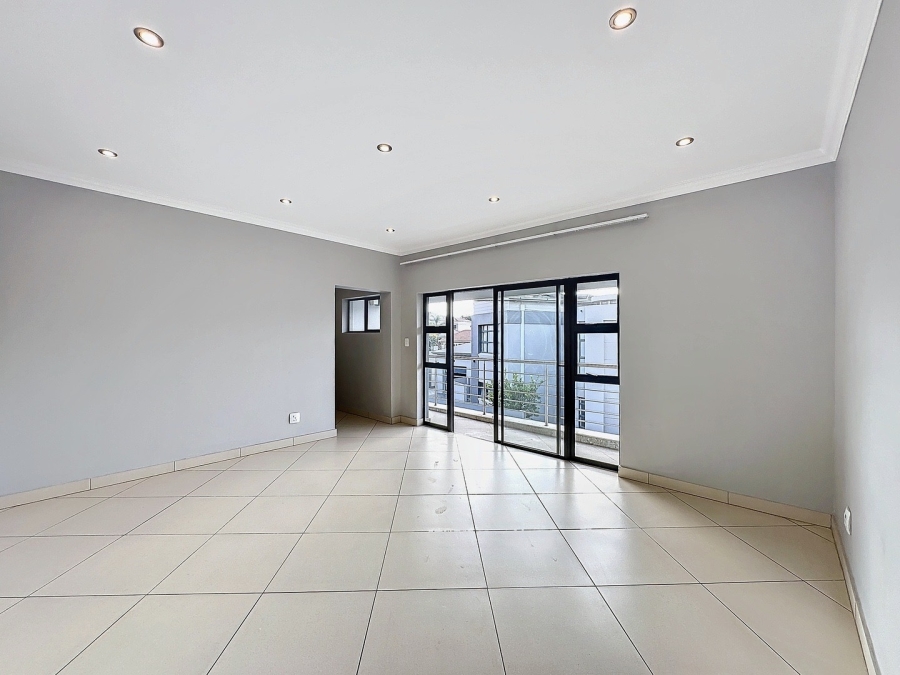 To Let 5 Bedroom Property for Rent in Silverwoods Country Estate Gauteng