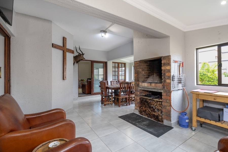 To Let 3 Bedroom Property for Rent in Moreleta Park Gauteng