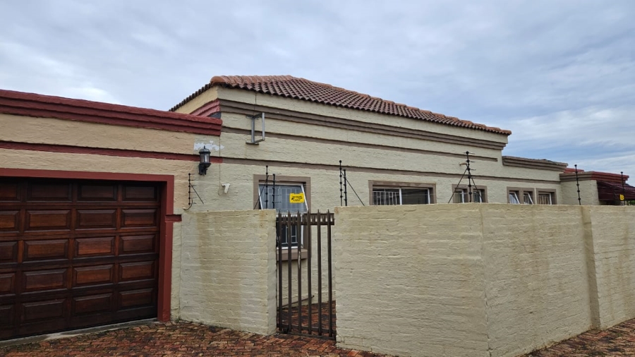 To Let 3 Bedroom Property for Rent in Arcon Park Gauteng