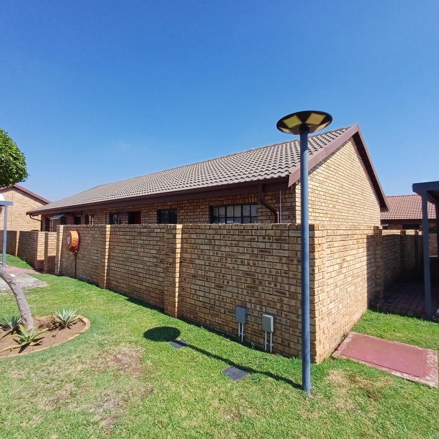 2 Bedroom Property for Sale in Riversdale Gauteng