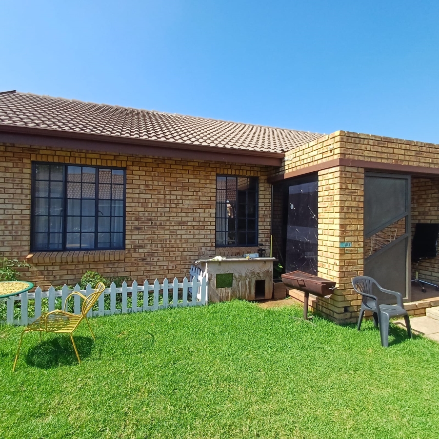 2 Bedroom Property for Sale in Riversdale Gauteng