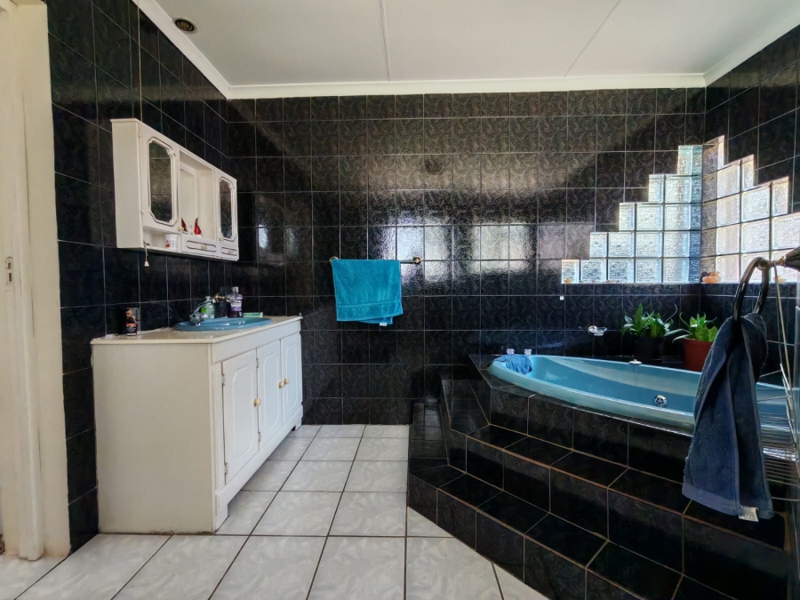 3 Bedroom Property for Sale in Risiville Gauteng