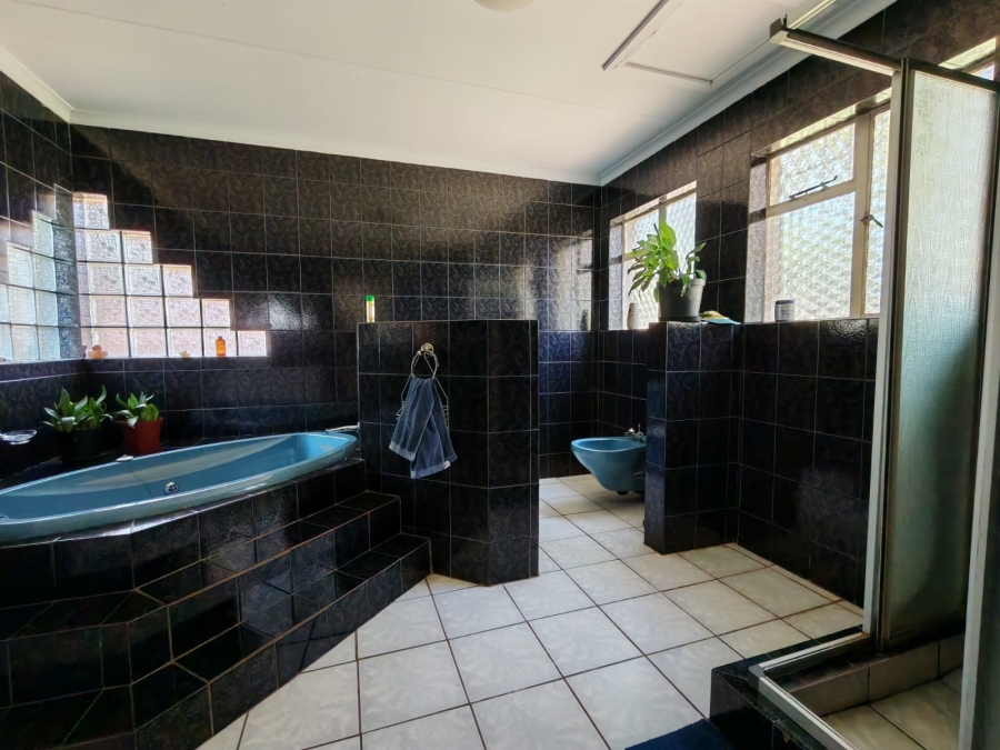 3 Bedroom Property for Sale in Risiville Gauteng