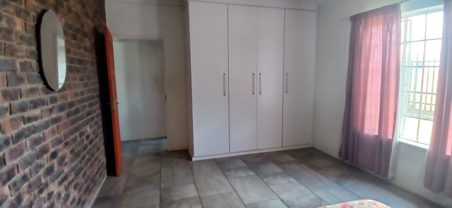 To Let 3 Bedroom Property for Rent in Hartbeesfontein AH Gauteng