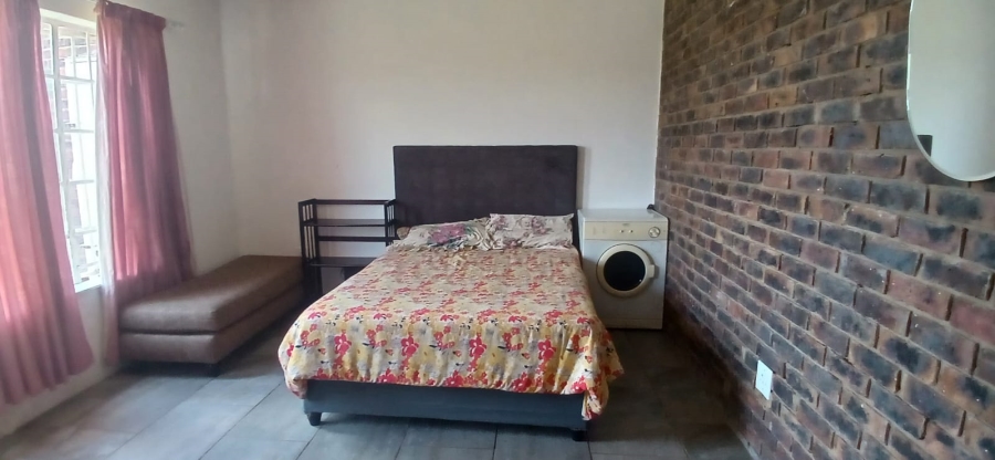 To Let 3 Bedroom Property for Rent in Hartbeesfontein AH Gauteng