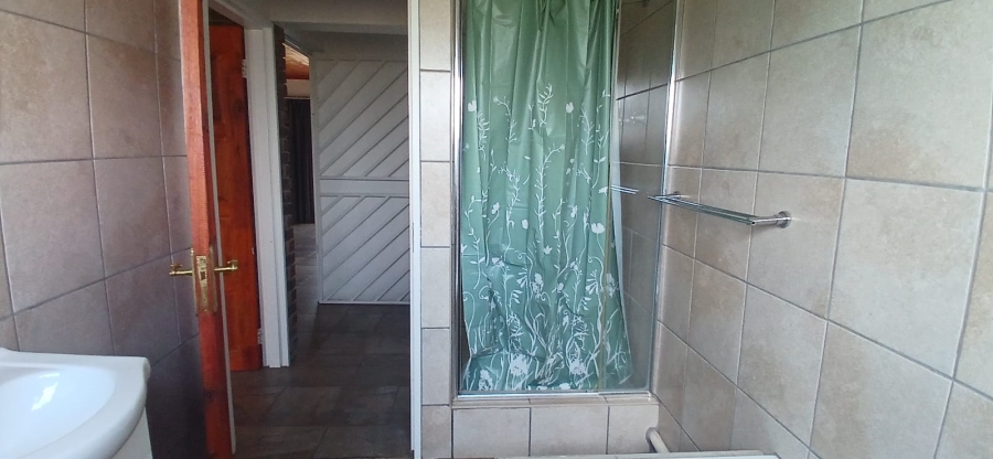 To Let 3 Bedroom Property for Rent in Hartbeesfontein AH Gauteng