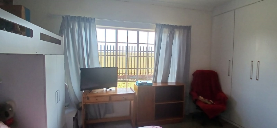To Let 3 Bedroom Property for Rent in Hartbeesfontein AH Gauteng