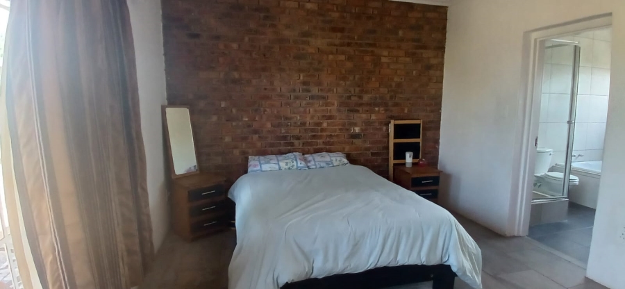 To Let 3 Bedroom Property for Rent in Hartbeesfontein AH Gauteng