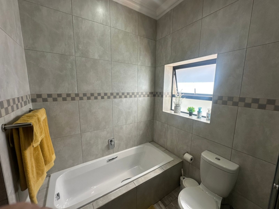 4 Bedroom Property for Sale in Midstream Estate Gauteng