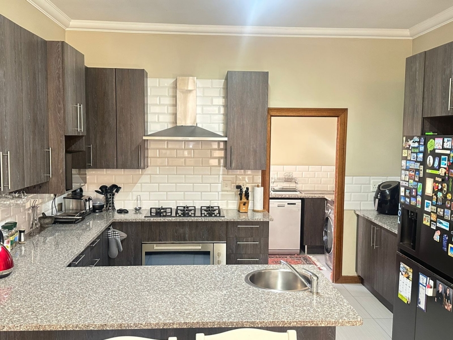 4 Bedroom Property for Sale in Midstream Estate Gauteng