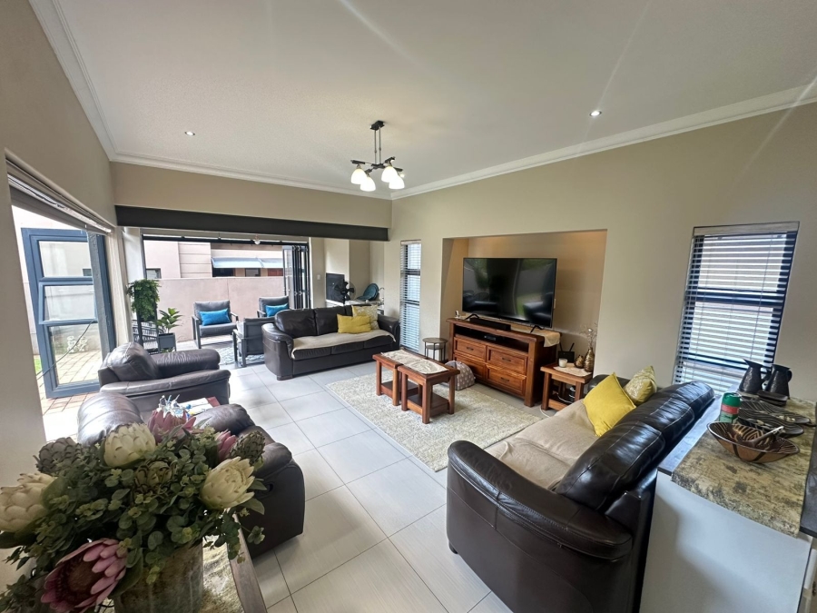 4 Bedroom Property for Sale in Midstream Estate Gauteng