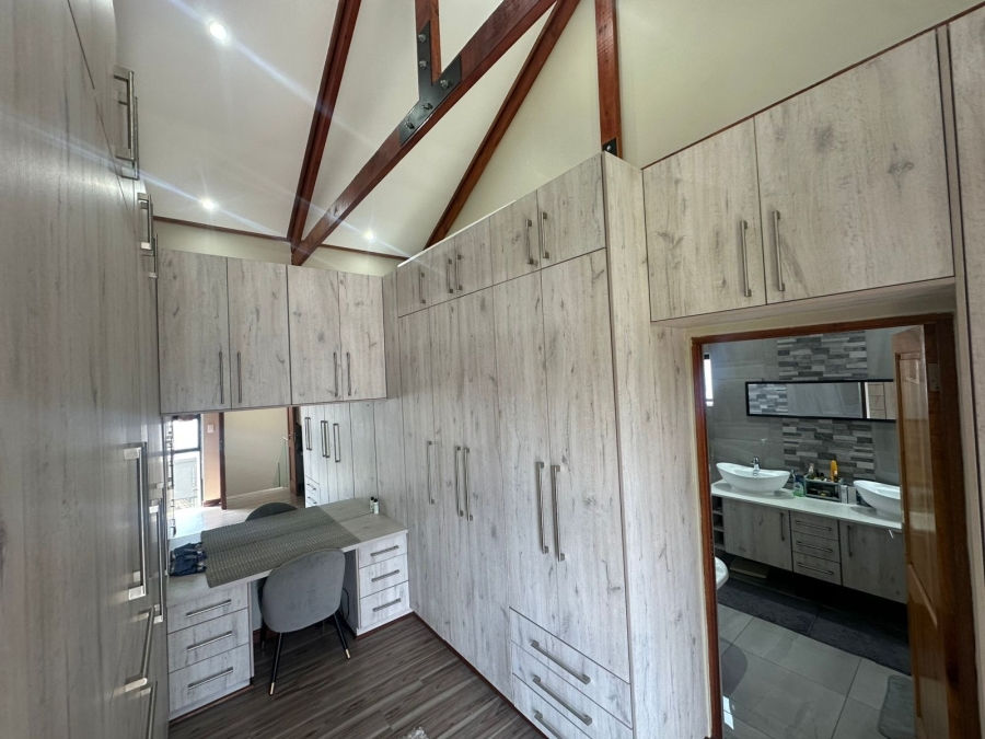 4 Bedroom Property for Sale in Midstream Estate Gauteng