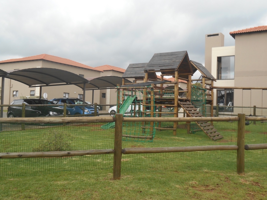 2 Bedroom Property for Sale in Goedeburg Gauteng
