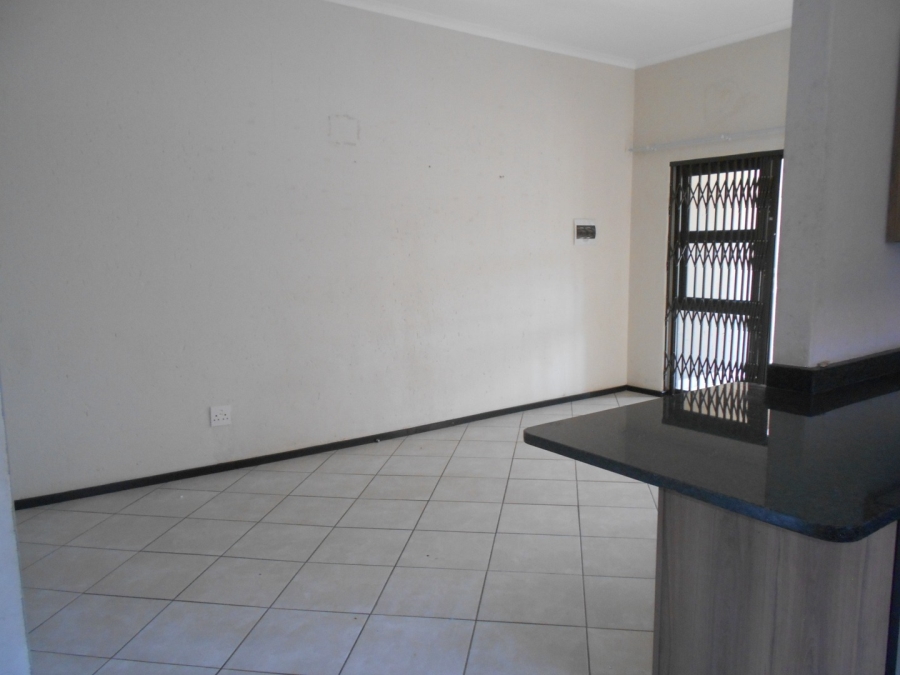 2 Bedroom Property for Sale in Goedeburg Gauteng