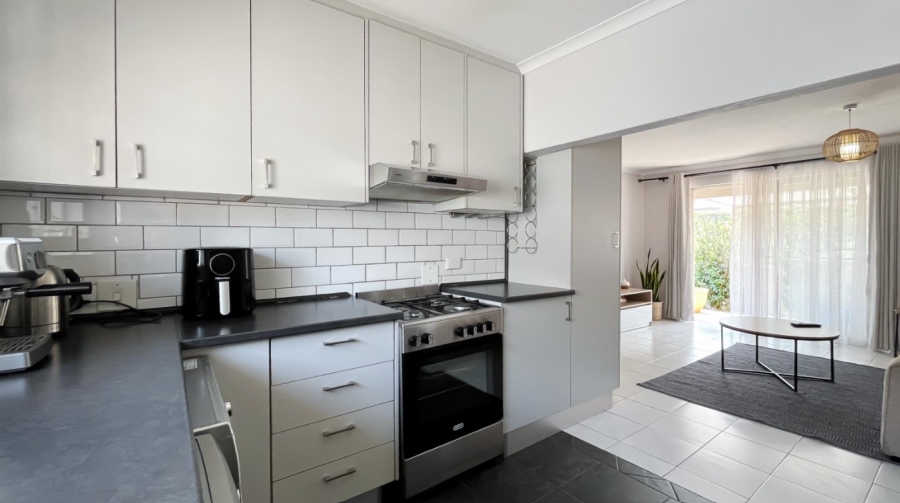 To Let 2 Bedroom Property for Rent in Northwold Gauteng