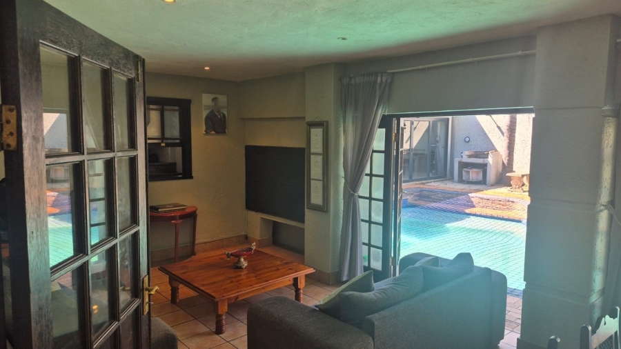 4 Bedroom Property for Sale in Eldoraigne Gauteng