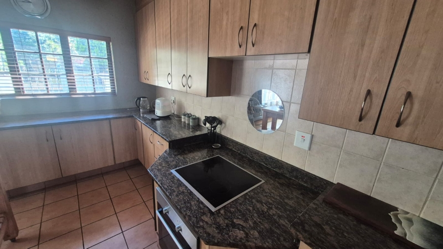 4 Bedroom Property for Sale in Eldoraigne Gauteng