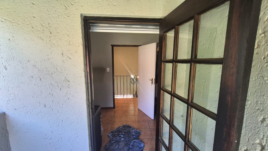4 Bedroom Property for Sale in Eldoraigne Gauteng