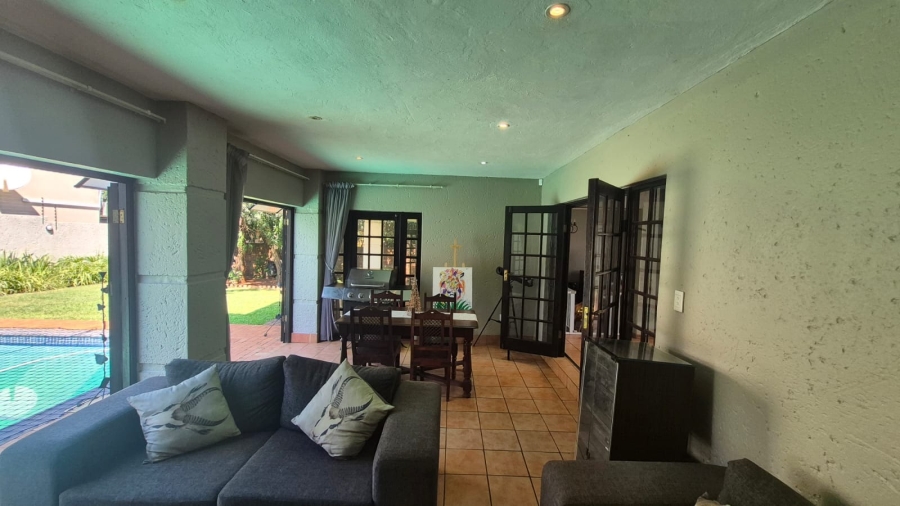 4 Bedroom Property for Sale in Eldoraigne Gauteng