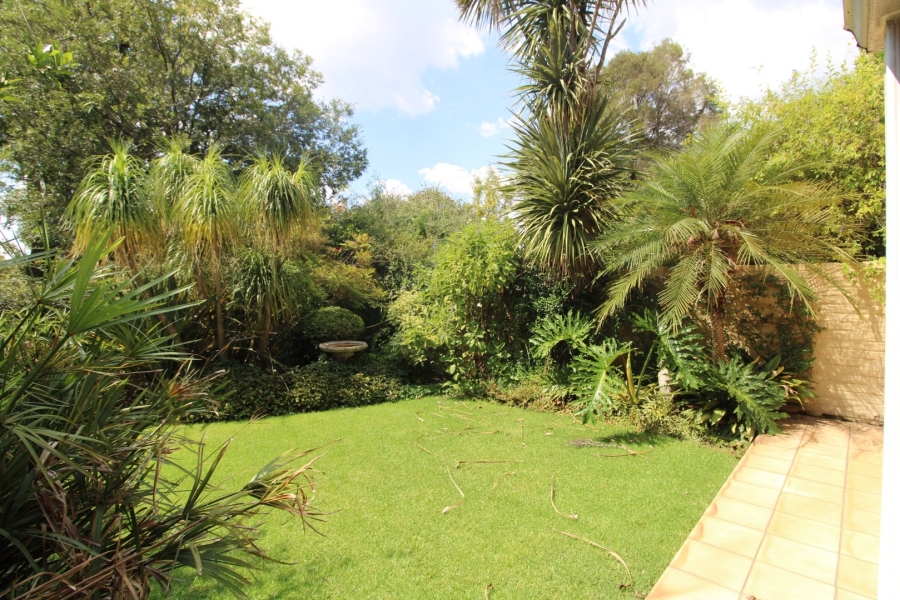 To Let 2 Bedroom Property for Rent in River Club Gauteng