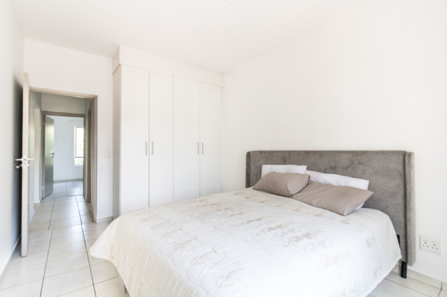 To Let 2 Bedroom Property for Rent in Lonehill Gauteng