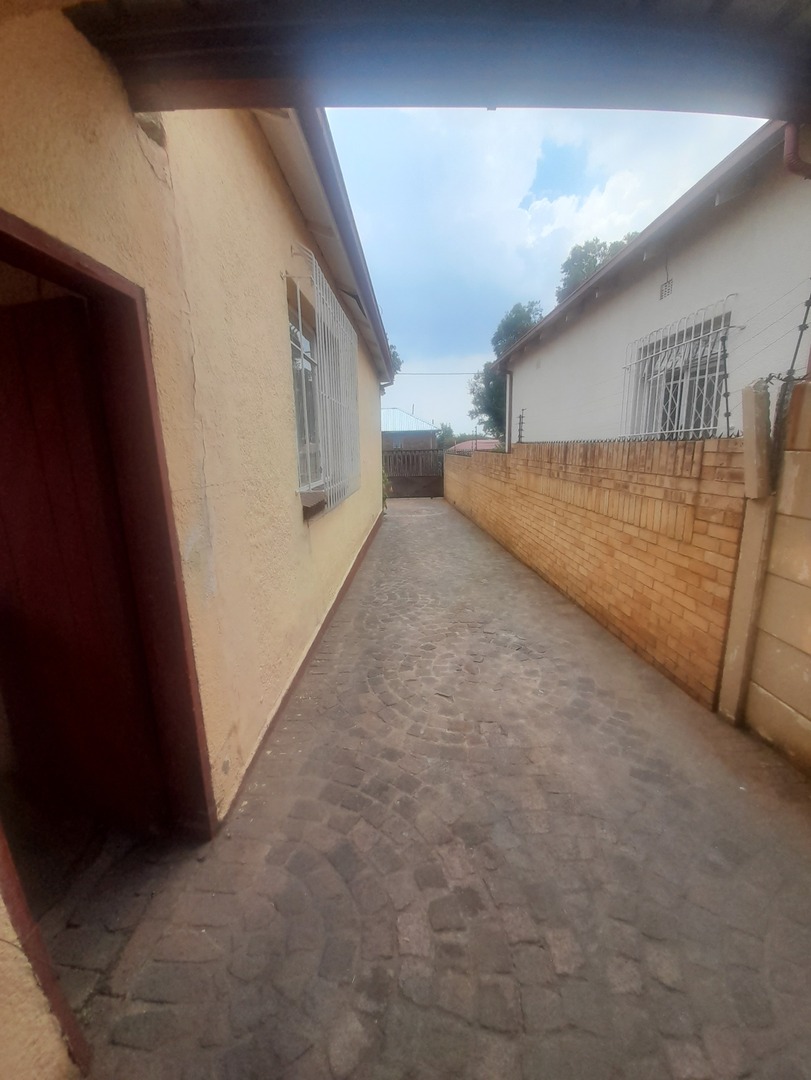 3 Bedroom Property for Sale in Kenilworth Gauteng