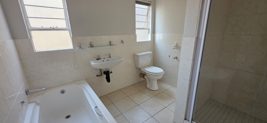 To Let 2 Bedroom Property for Rent in Kensington Gauteng