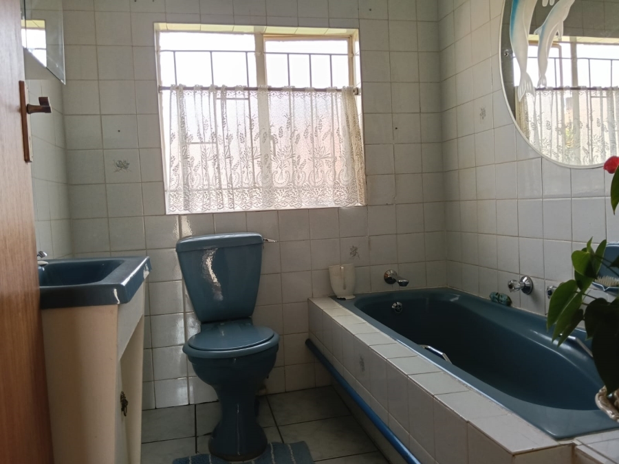 3 Bedroom Property for Sale in Greenhills Gauteng