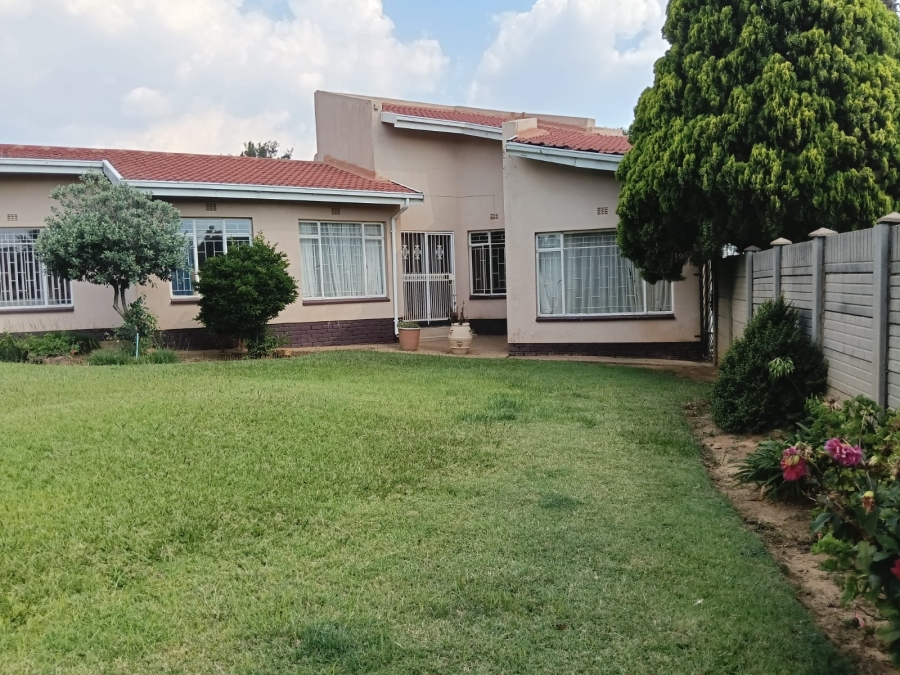 3 Bedroom Property for Sale in Greenhills Gauteng